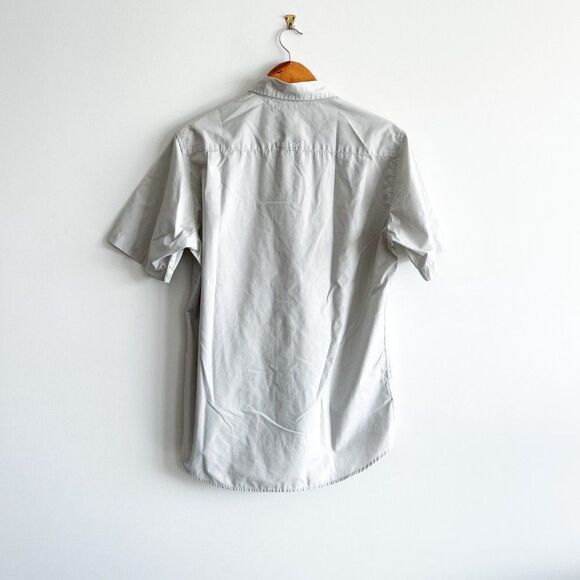 Quicksilver Mens Button Down Casual Short Sleeved Shirt Embroidered Gray Medium - Picture 2 of 10